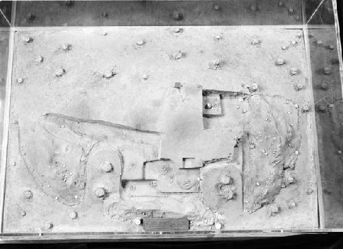 Model (top and side) of excavation of prehistoric Indian burial place