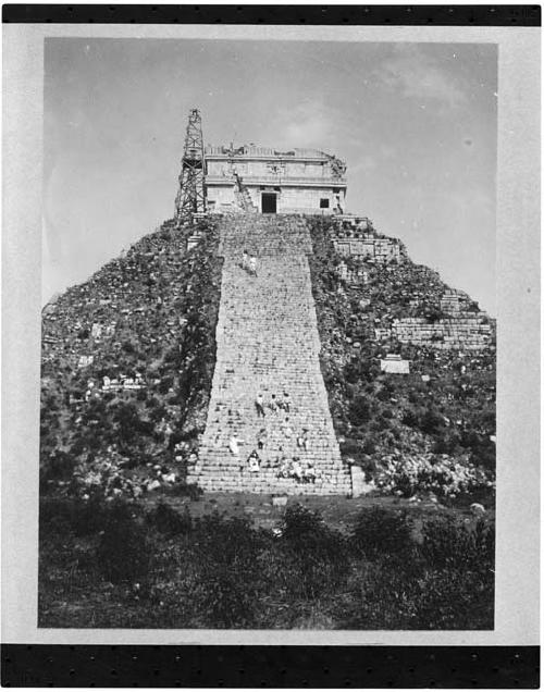 Castillo from west; scaffolding art