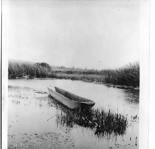 Shastan Atzugew or hat creek canoe