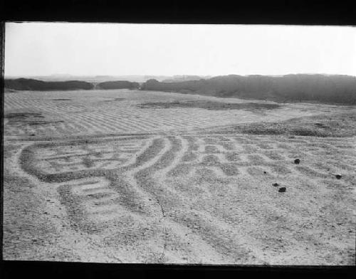 Canals and fields - north and northeast of Chan Chan - field with good example of curved farrows.