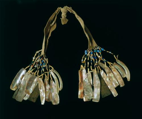 Woman's hair ornaments