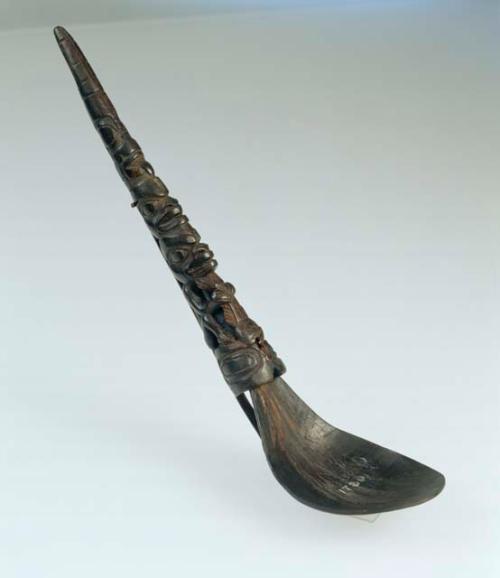 Ceremonial spoon depicting bears