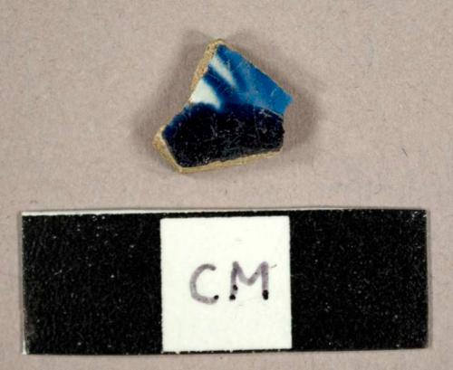 Pearlware sherd with handpainted? design