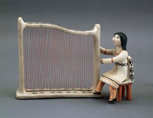 Polychrome-on-off white three piece Harp set