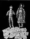 Geronimo - 2 dolls, playing cards