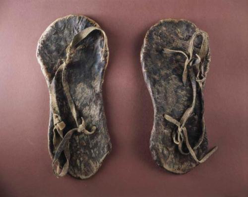 Pair of sandals (eland leather)