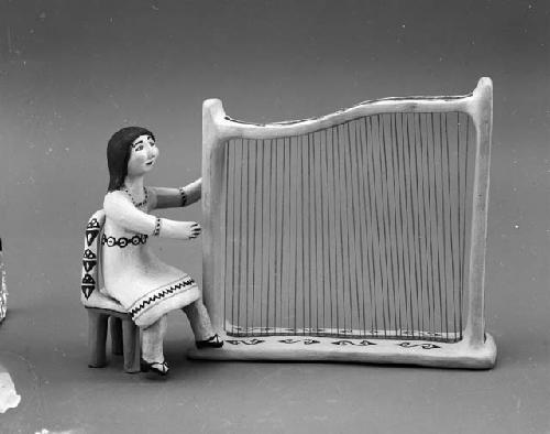 Polychrome-on-off white three piece Harp set