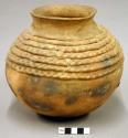 Jar, polacca polychrome style d. reproduction of primitive ware. 18.5 x 20.5 cm.