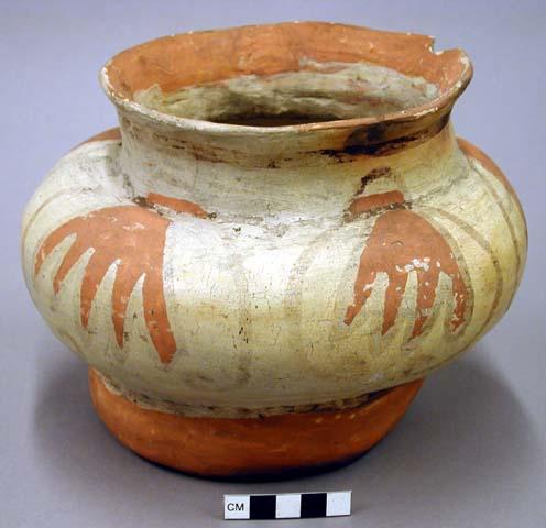 Jar, polacca polychrome style d. sikyatki revival design. 16.5 x 21.0 cm.