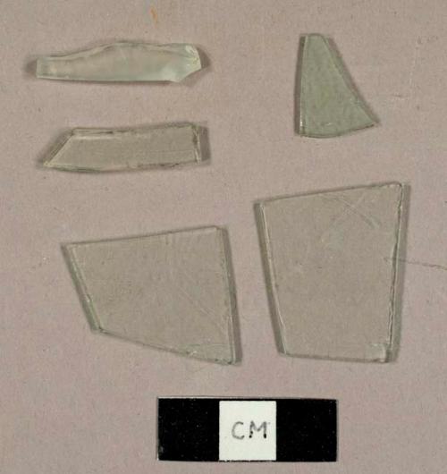 Colorless flat glass fragments