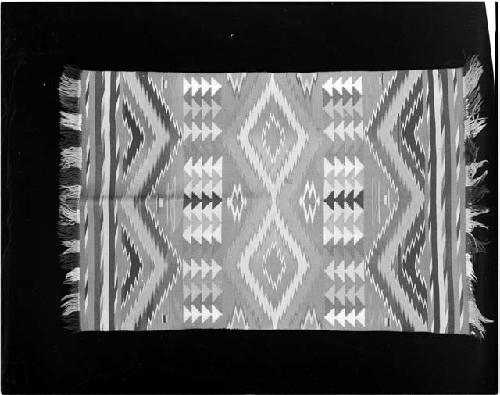 Germantown eyedazzler-style blanket, serrated diamonds, stacked triangles