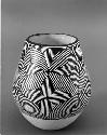 Black-on-white Vase (995-29-10/74035)