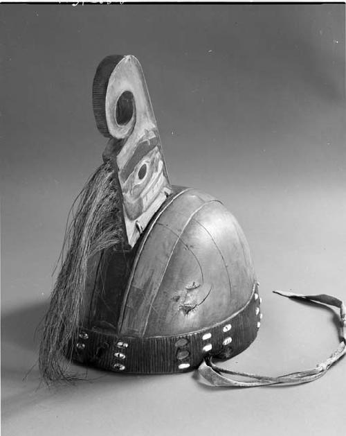 Crest helmet