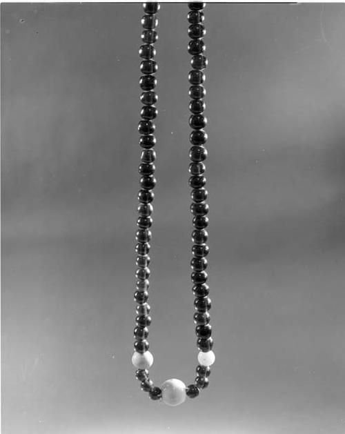 Aino bead necklace