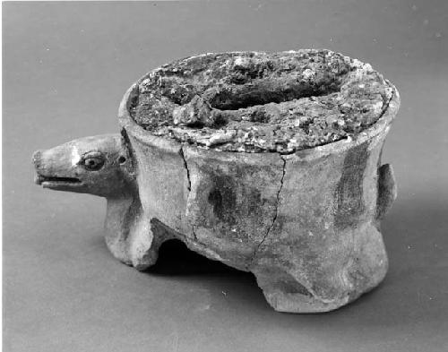 Deer effigy vessel  (07-7-20/C4541)