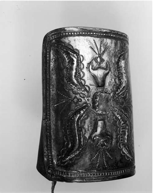 Bracer for bow string