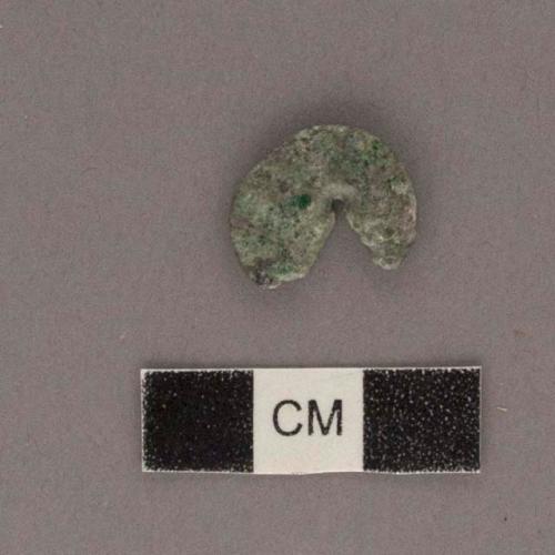 Small broken jade disc - diam 17 mm.