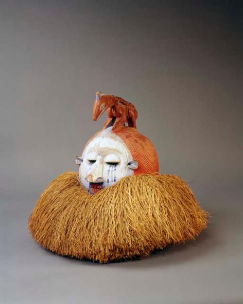 Hood mask with painted face and fiber ruff