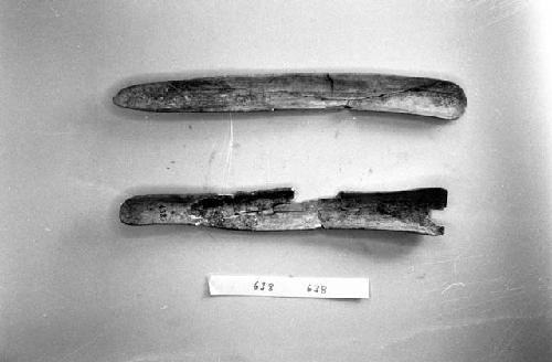 Spatulate bone objects (56-30-20/21150)