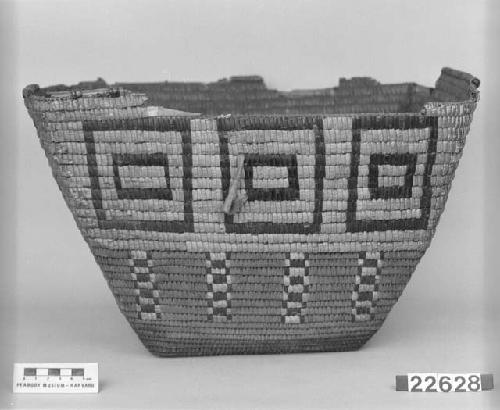 Large rectangular basket - imbricated coiled with welt foundation