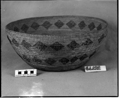 Mush or cooking bowl from a collection through G. Nicholson. Coiled, bundle foundation.