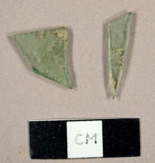 Green flat glass fragments