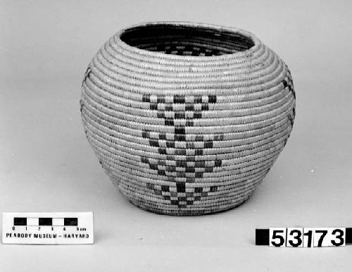 Small, incurved basket from the collection of W.N. Snouffer, 1940