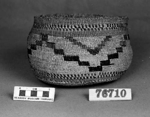 Globular bowl from the collection of G. Nicholson and C. Hartman