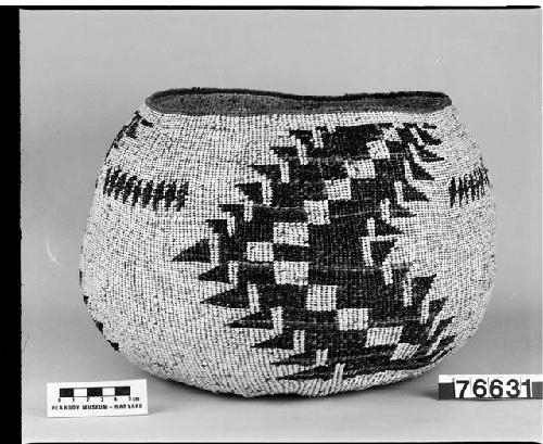 Mush or cooking bowl, from the collection of G. Nicholson and C. Hartman