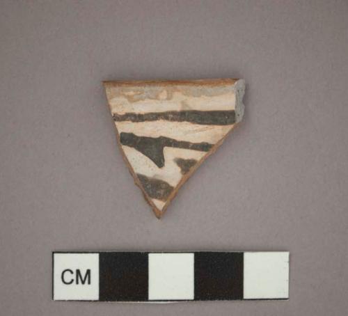 Ceramic bowl, rimsherd, painted