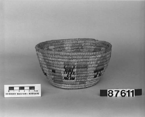 Flared basket bowl