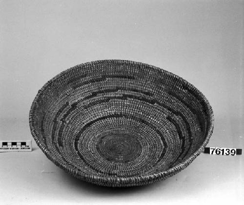 Shallow basket bowl