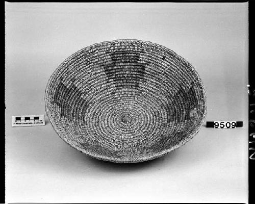 Shallow bowl or "wedding" basket made by Paiute for Navajos