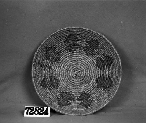 Shallow bowl or "wedding" basket from the collection of G. Nicholson