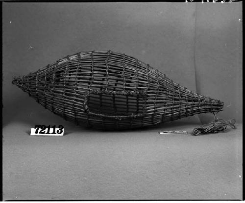 Fish basket from the collection of G. Nicholson. Open twined.