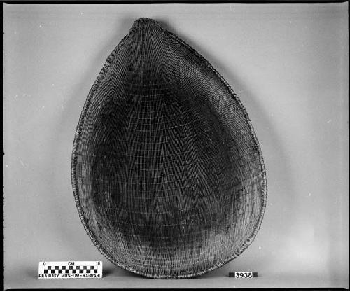 Parching tray for pine nuts, from the collection of W.Z. Park. Open twined.