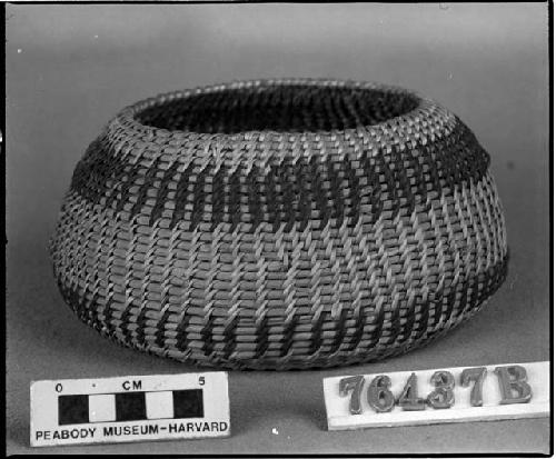 Basket bowl, from the collection of G. Nicholson and C. Hartman. Open coiled, one-rod foundation, non-interlocking stitches.