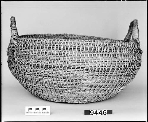 Corn basket from the collection of E. Palmer, 1875. Open coiled.