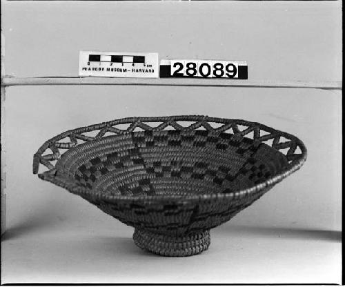 Basket bowl with pedestal base, from the collection of E. Jackson, 1880-1900's. Coiled, bundle foundation, non-interlocking stitches.