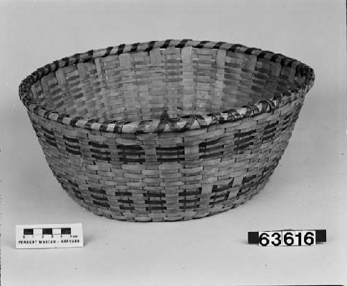 Flared basket. From the collection of L.C. Jones. Plain plaited.