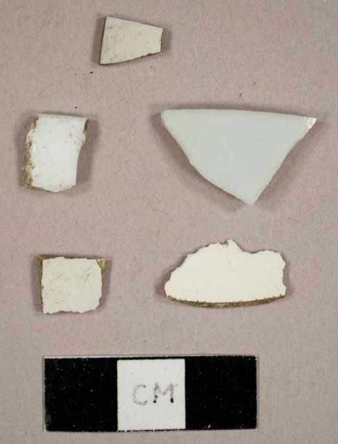 Miscellaneous ceramic sherds, including one English porcelain rim sherd to a saucer, Chinese porcelain, white salt-glazed stoneware and whiteware sherds