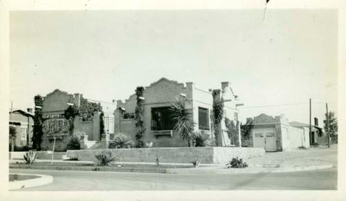 Scan of photograph from Judge Burt Cosgrove photo album. Residence of D.B.Smith El Paso Tex.