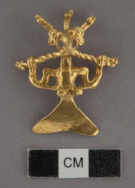 Gold anthropomorphic figurine with bird's head