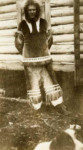 White man wearing Koulitany and trousers