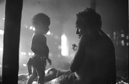 Samuel Putnam negatives, New Guinea.women and child in hunu at Wuperainma I