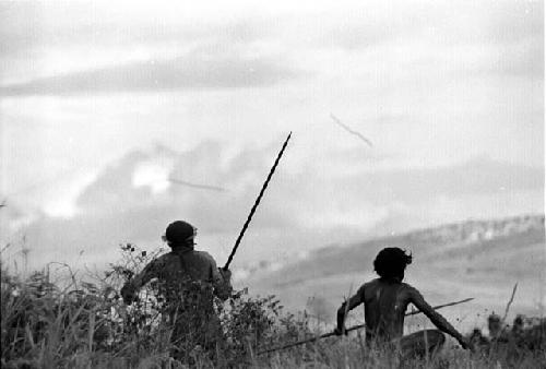 Samuel Putnam negatives, New Guinea; WW fighting very close to the front