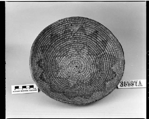 Shallow bowl or "wedding" basket from the collection of L.T. and J. Swaim, 1904