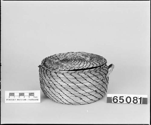 Lidded basket. From the collection of M.R. Harrington. Coiled, bundle foundation, interlocking thread stitches.