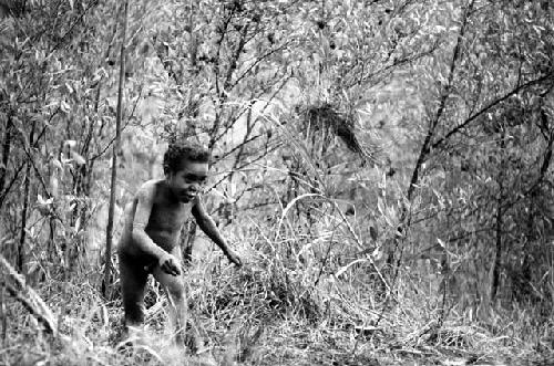 Samuel Putnam negatives, New Guinea; Tukom has just thrown a hoop