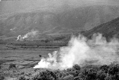 Samuel Putnam negatives, New Guinea; from the Tukumba; large fire burning down in the direction of Hulibara